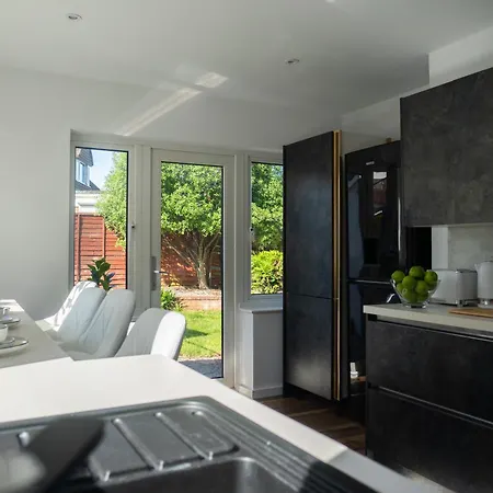 Renata's House * Bristol