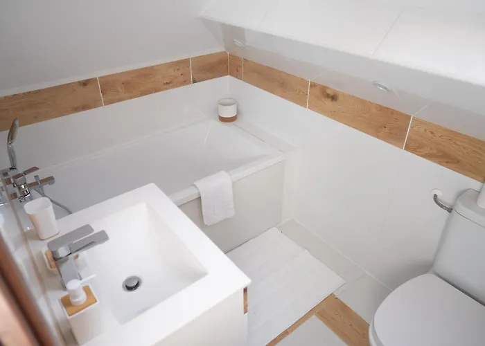 Renata's House Бристоль