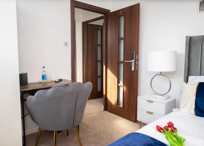 Гостьовий будинок Renata's House Бристоль